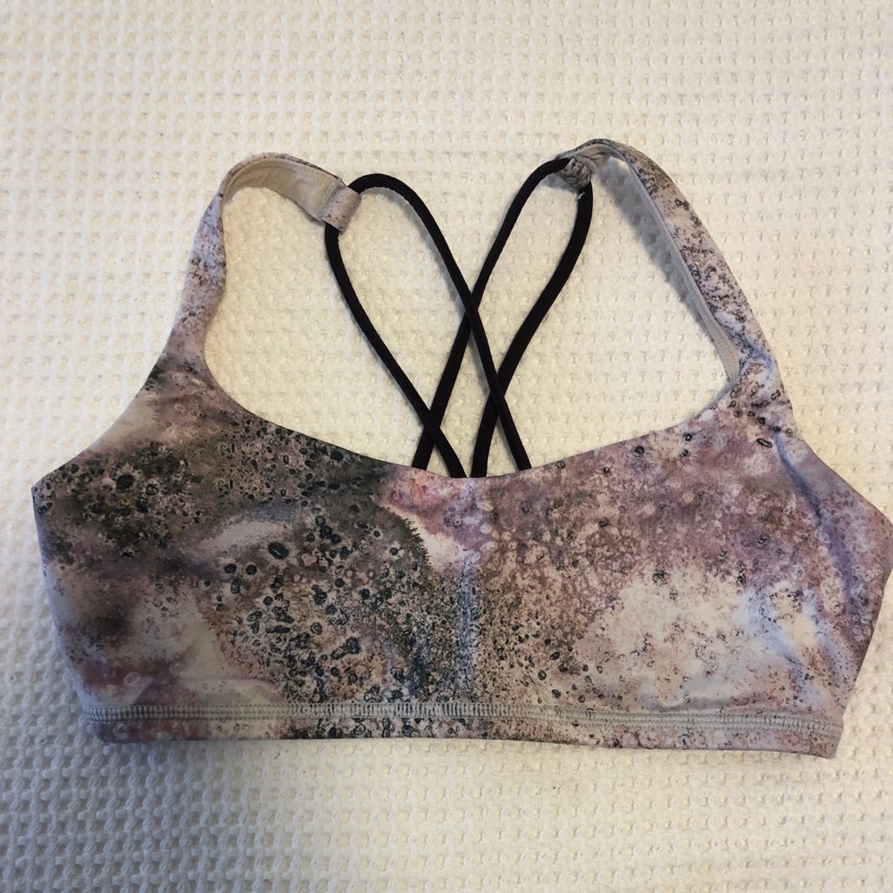 Lululemon sports bra